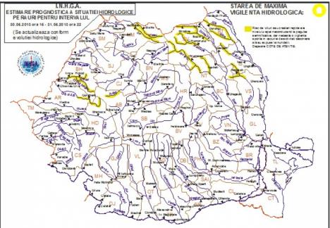 Cod galben de inundaţii în 10 judeţe, inclusiv Bihor